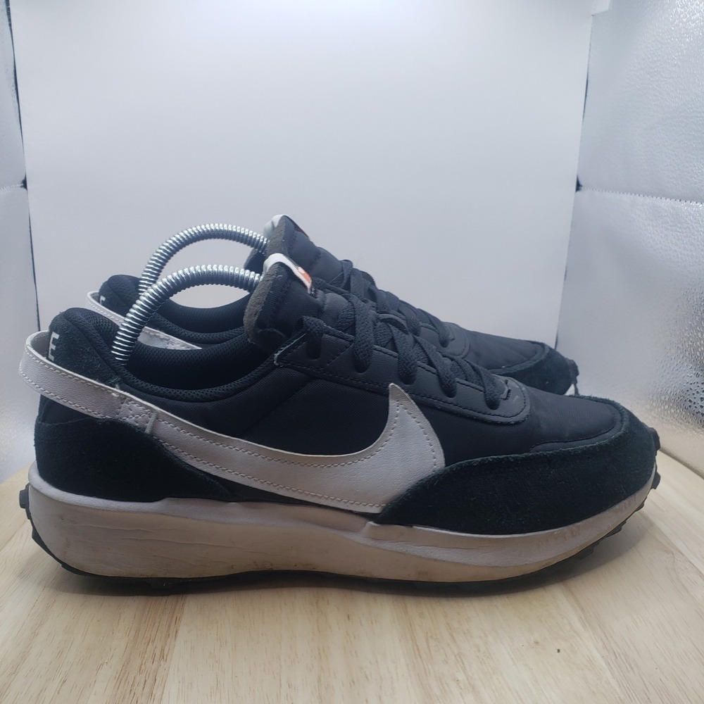 Mens Size 8.5 - Nike Waffle Debut Shoes black/white Running Athletic